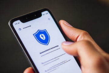 Imagem de um smartphone seguro com ícones de proteção antiviral destacando a segurança e desempenho do dispositivo.